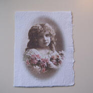 Kort - flicka med blommor