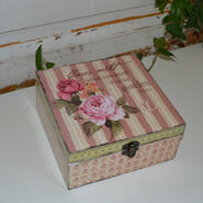 Box med mönster i rosa och grönt - stora